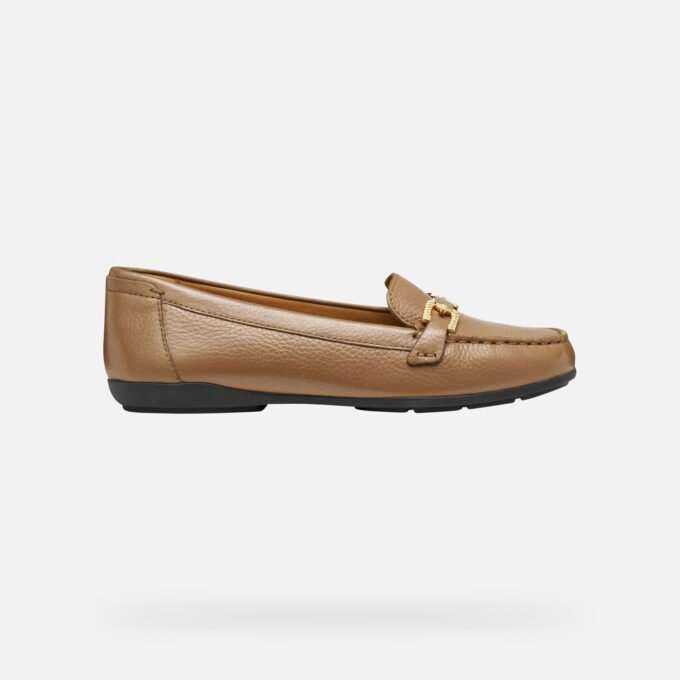 Annytah Moc Woman