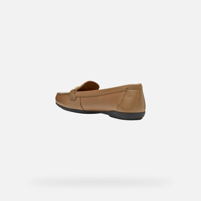 Annytah Moc Woman