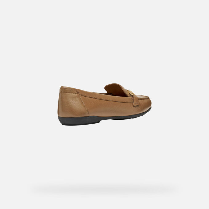 Annytah Moc Woman