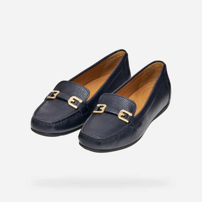 Annytah Moc Woman