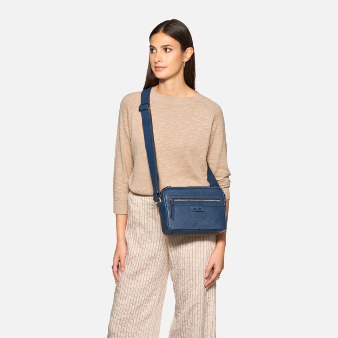 Blandine Woman