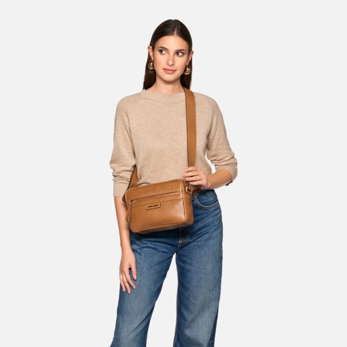Blandine Woman