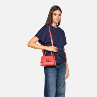 Ciclaminia Woman