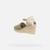 Gelsa Low Woman