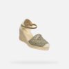 Gelsa Low Woman