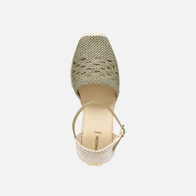 Gelsa Low Woman